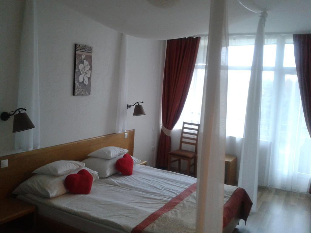 Hotel Claudius Σζομπαθέλι Εξωτερικό φωτογραφία