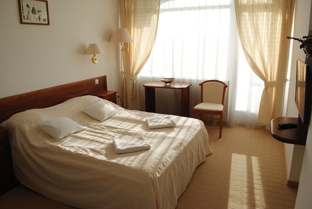 Hotel Claudius Σζομπαθέλι Εξωτερικό φωτογραφία