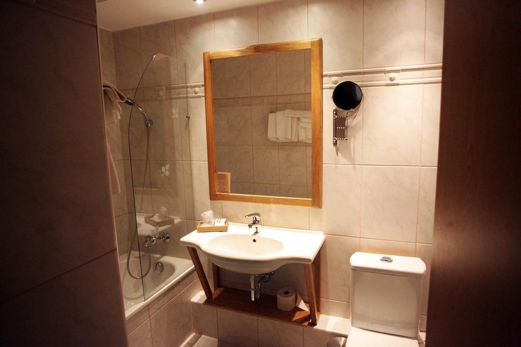 Hotel Claudius Σζομπαθέλι Εξωτερικό φωτογραφία